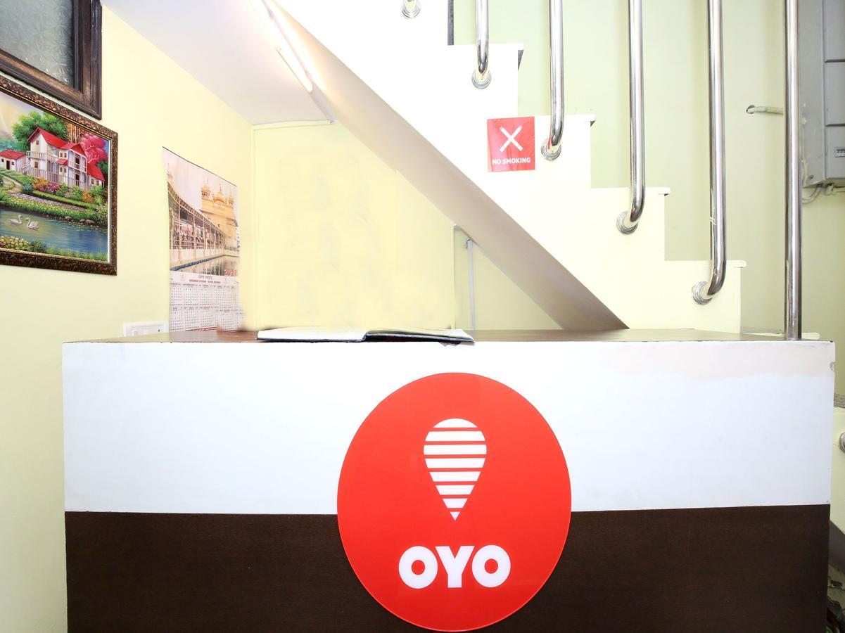 Oyo 12038 Hotel Alishan Chandīgarh Buitenkant foto