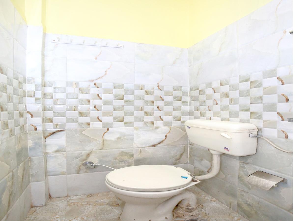 Oyo 12038 Hotel Alishan Chandīgarh Buitenkant foto